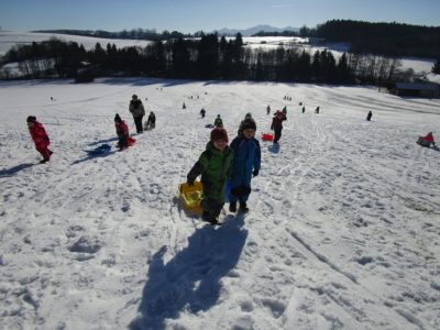 Schlittenfahren (2) Schlittenfahren (2)